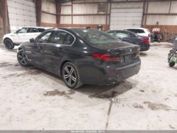 BMW Seria 5 G30-G31 2021 BMW Seria 5 530i xDrive 2021 2.0 Benzyna 248KM, zdjęcie 3