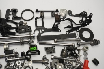 TRIUMPH ROCKET 3 R 20 БОЛТЫ ВИНТЫ