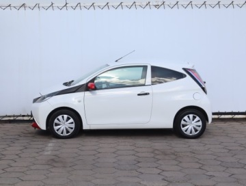 Toyota Aygo II Hatchback 5d 1.0 VVT-i 69KM 2015 Toyota Aygo 1.0 VVT-i, Klima, zdjęcie 2