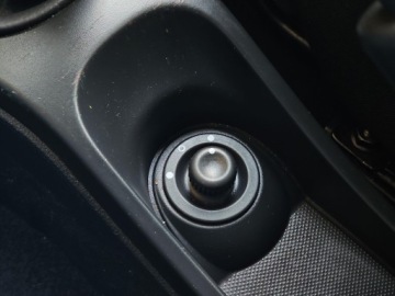 Dacia Duster I SUV Facelifting 1.6 SCe 114KM 2016 Dacia Duster 1.6 SCe 114KM 1WŁ SalonPL Kamera Grup, zdjęcie 25