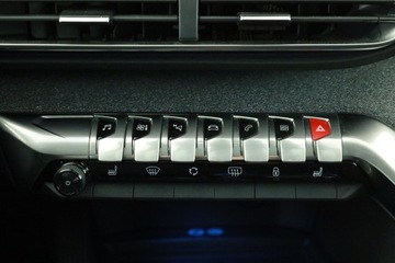 Peugeot 3008 II Crossover 1.2 PureTech 130KM 2019 Peugeot 3008 1.2 PureTech, Salon Polska, zdjęcie 15