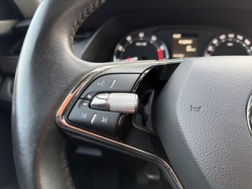 Skoda Octavia IV Liftback 1.5 TSI EVO 150KM 2022 Skoda Octavia Skoda Octavia 1.5 TSI / 150 KM Ambit, zdjęcie 19