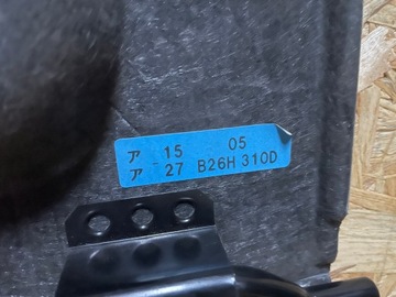 POLIČKA KUFRU MAZDA 323F 323 F BJ 27 B26H 310D