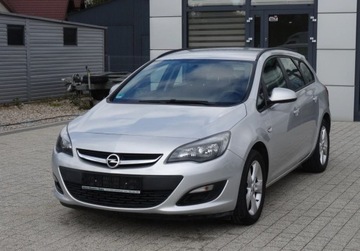 Opel Astra J Sports Tourer Facelifting 1.6 CDTI ecoFLEX 110KM 2015 Opel Astra 1.6 CDTI 110KM Okazja Sprowadzony Oplacony 1.6 Diesel 110KM, zdjęcie 4