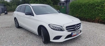 Mercedes Klasa C W205 Kombi Facelifting 1.6 180d 122KM 2019 Mercedes-Benz Klasa C Bixenon Duza Navi seriws w Mercedesie Alu 18, zdjęcie 4