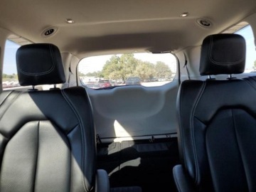 Chrysler Pacifica II 2023 Chrysler Pacifica 2023, 3.6L, TOURING L, po gradobiciu 3.6 Benzyna 287KM, zdjęcie 8