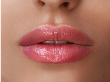 НАБОР ДЛЯ МАКИЯЖА ДЛЯ ГУБ CLASSIC RED 4 шт.