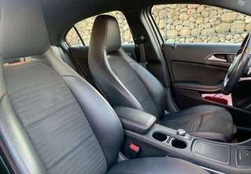 Mercedes Klasa A W176 Hatchback 5d Facelifting 180 122KM 2016 Mercedes-Benz Klasa A Mercedes-Benz Klasa A 180 7G-DCT AMG Line 1.6 Benzyna, zdjęcie 3