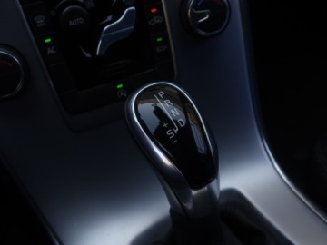 Volvo XC60 I SUV Facelifting 2.0 D3 DRIVE-E 150KM 2017 Volvo XC60 D3, Salon Polska, Automat, Klima, zdjęcie 16