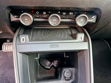 Citroen C4 III SUV 1.5 BlueHDi 131KM 2021 Citroen C4 Hed-Up. Automat. Asystent pasa, zdjęcie 23