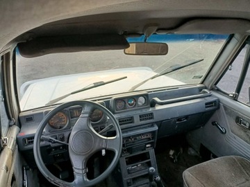 Mitsubishi Pajero I 1988 Mitsubishi Pajero 2.5D 84km 88r 4x4 7 os, zdjęcie 6