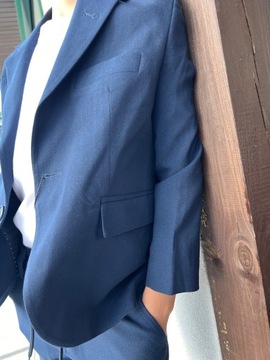 Костюм-двойка для мальчика темно-синего цвета, размер 122.