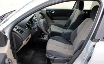 Renault Megane II 2004 Renault Megane Zarejestrowany Doinwestowany 1.6 Benzyna 113KM, zdjęcie 12