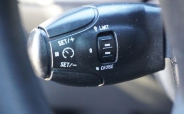 Peugeot 208 I Hatchback 5d Facelifting 1.2 PureTech 82KM 2017 Peugeot 208 Bezwypadkowy Serwisowany 1-Wlasciciel Navi Panorama Alu Grz.Fo, zdjęcie 31