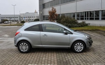 Opel Corsa D Hatchback 1.4 Twinport ECOTEC 100KM 2011 Opel Corsa 1,4 LPG Lift 2011 r. 1.4 BenzynaLPG 100KM, zdjęcie 4