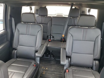 Chevrolet Suburban GMT900 2024 Chevrolet Suburban C1500 RST 2024 5.3l 5.3 Benzyna 355KM, zdjęcie 10