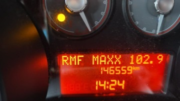 Fiat Punto Punto 2012 Hatchback 3d 1.4 8v 77KM 2014 Fiat Punto 1,4 78 KM.wersja sporting. czarny sufit, zdjęcie 14