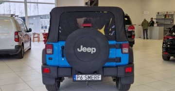 Jeep Wrangler III Unlimited Facelifting 3.6 V6 Pentastar 284KM 2018 Jeep Wrangler 3.6 V6 Pentastar 284KM Sahara Polski Salon LPG Dlugi 3.6, zdjęcie 8