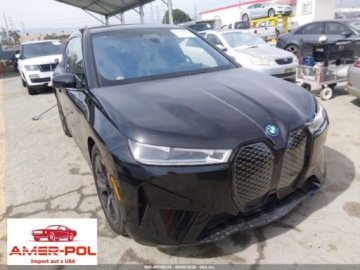 BMW iX 2024 BMW iX 2024 BMW IX XDRIVE50 Elektryczny 516KM