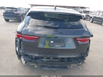 Jaguar F-Pace 2023 Jaguar F-Pace S P250 2023 2.0 Benzyna 247KM, zdjęcie 3