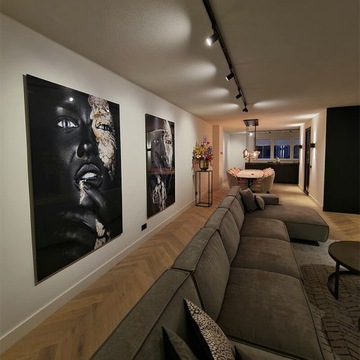 Комплект: 2 шины длиной 2 м + разъем + 5 светодиодов GU10.