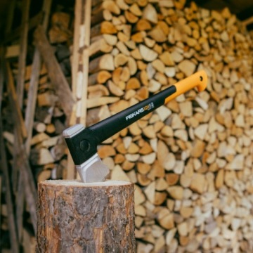 FISKARS X-SERIES X24 M Колун для колки и резки древесины, острый