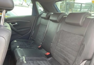 Volkswagen Polo V GTi 3d 1.8 TSI 192KM 2015 Volkswagen Polo 1.8 Benzyna 192KM, zdjęcie 15