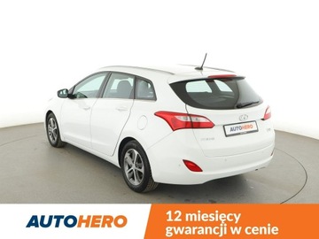 Hyundai i30 II Wagon Facelifting 1.6 CRDi 136KM 2015 Hyundai i30 1.6 CRDi Blue Klimatronik Nawigacja, zdjęcie 3