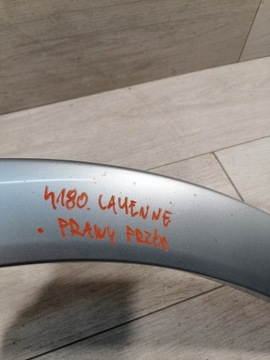 CAYENNE LIŠTA BLATNÍK PRAVÝ PŘEDNÍ 9Y0853718D