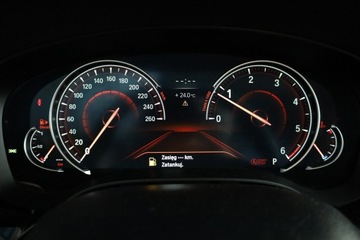 BMW Seria 5 G30-G31 Limuzyna 520d 190KM 2017 BMW 5 520d xDrive, Serwis ASO, 187 KM, 4X4, zdjęcie 7