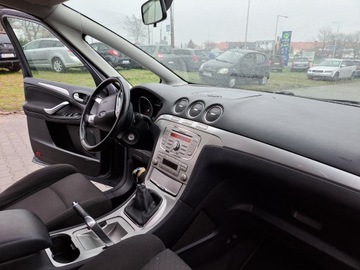 Ford S-Max I Van 2.0 i 16V 145KM 2010 Ford S- max, zdjęcie 3