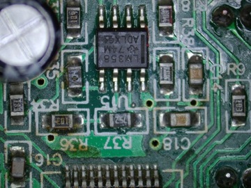 MIKROSKOP DLA ELEKTRONIKA KAMERA 4K EKRAN 8 CALI
