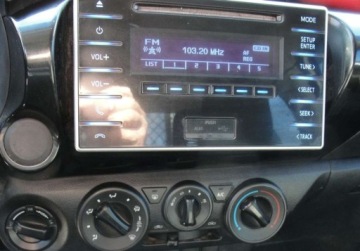 Toyota Hilux VIII Pojedyncza kabina 2.4 D-4D 150KM 2018 Toyota Hilux 4x4 2.4 Diesel 150KM, zdjęcie 11