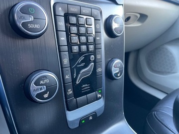 Volvo V40 II Cross Country 2.0 D2 DRIVE-E 120KM 2015 Volvo V40 2.0 D-2 120 KM SUMMUM BEZWYPADKOWY IDEALNY WYPOSAZONY 2.0, zdjęcie 27