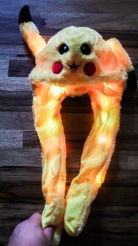 ПЛЮШЕВАЯ ШАПКА ПИКАЧУ С ПОДВИЖНЫМИ УШАМИ СВЕТИТСЯ