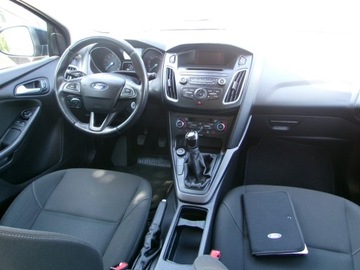 Ford Focus III Hatchback 5d facelifting 1.0 EcoBoost 100KM 2015 Ford Focus III Sprowadzony Serwisowany, zdjęcie 7