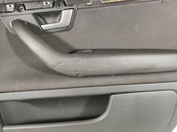 BOK DVEŘE PRAVÝ PŘEDNÍ AUDI A4 B6 ČERNÁ SOUL