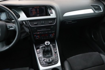 Audi A4 B8 Limousine 2.0 TFSi 211KM 2010 Audi A4 2.0 TFSI, Salon Polska, Serwis ASO, 4X4, zdjęcie 7