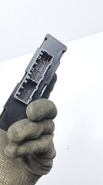 MODUL ZÁMKU CENTRÁLNÍHO MITSUBISHI CARISMA I MR916006