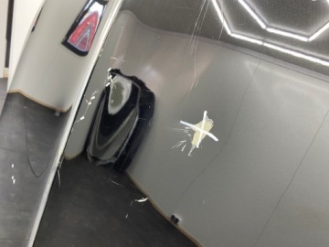 Mercedes S klasė W223 Maybach variklio dangtis – nuotrauka 12