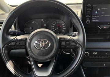 Toyota Yaris IV 2022 Toyota Yaris 1.5 Comfort e-CVT Salon PL 1.5 Hybryda 92KM, zdjęcie 9