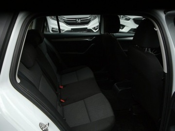 Skoda Octavia III Kombi 1.6 TDI CR DPF 105KM 2015 Škoda Octavia Skoda Octavia 1.6tdi ASO, zdjęcie 26