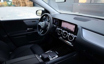 Mercedes Klasa B W247 Sports Tourer 1.3 B180  136KM 2019 Mercedes-Benz Klasa B Mercedes-Benz Klasa B 180 7G-DCT 1.3 Benzyna 136KM, zdjęcie 24