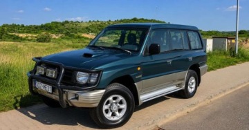Mitsubishi Pajero III 2.5 TD 115KM 2004 Mitsubishi Pajero LONG 2.5 TDI Klima Blokada 7 Foteli HAK 2.5 Diesel 115KM