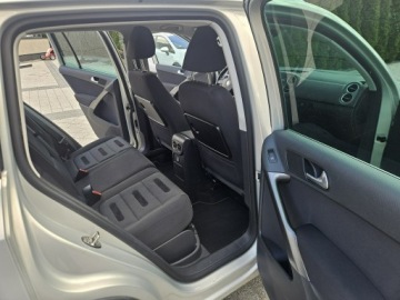 Volkswagen Tiguan I 2009 Volkswagen Tiguan 2.0 170 KM Klimatronik Napęd, zdjęcie 10