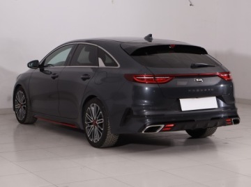 Kia Proceed Shooting Brake 1.6 T-GDI 204KM 2021 Kia ProCeed GT 1.6 T-GDI MHEV, Automat, Skóra, zdjęcie 3