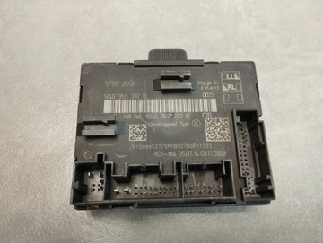 Audi A3 8V MODUŁ DRZWI PRAWY 5Q0959392B