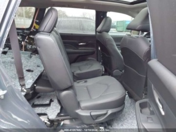 Toyota 2024 Toyota Grand Highlander Limited, 2024r., 2.4L 2.4 Benzyna 265KM, zdjęcie 9