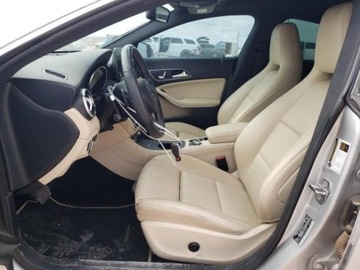 Mercedes CLA C118/X118 2019 Mercedes-Benz CLA Mercedes-Benz CLA 250 2.0 Benzyna 208KM, zdjęcie 6