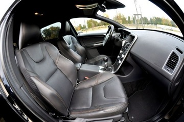 Volvo XC60 I SUV Facelifting 2.0 D3 136KM 2015 Volvo XC 60 LiFT 2,0 D3 5-Cilindrów Ledy Digital, zdjęcie 19